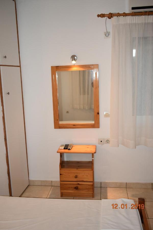 Pirgaki Studios Kardhamili Buitenkant foto
